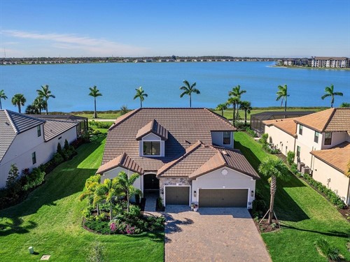 7949 Sunset Pines Dr,  Sarasota, FL 34240