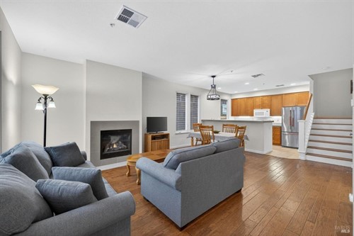 7942 Scriver Ct, Cotati, CA 94931