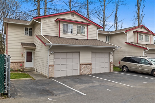 126 W. Casino Rd,  Everett, WA 98204