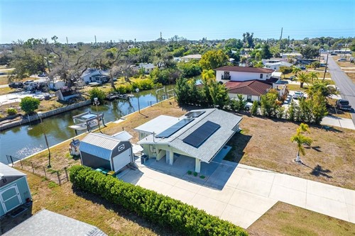 825 E 5th St,  Englewood, FL 34223