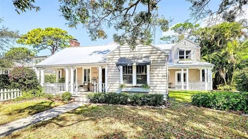 1751 Floyd St,  Sarasota, FL 34239