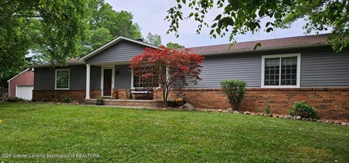 4001 S Latson Rd,  Howell, MI 48843