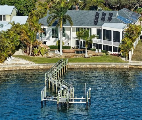 324 Bayshore Dr,  Osprey, FL 34229