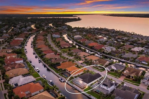 569 Mast Dr,  Bradenton, FL 34208