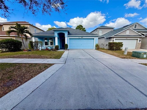 8415 Canterbury Lake Blvd,  Tampa, FL 33619