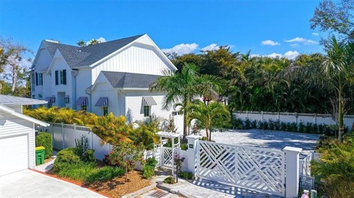 1621 Bay Point Ct,  Sarasota, FL 34236