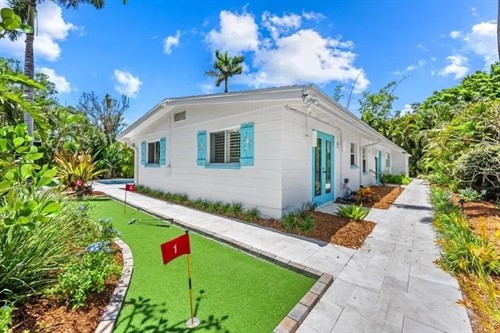 3360 Higel Ave,  Sarasota, FL 34242