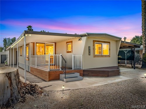 318 Riverwood Ln,  Bullhead City, AZ 86442