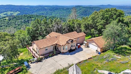 17475 Misty Dawn Ln,  Grass Valley, CA 95949