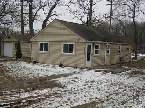 3438 Duffield St,  White Lake, MI 48383