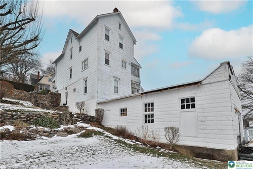 225 S 3rd Street,  Bangor, PA 18013