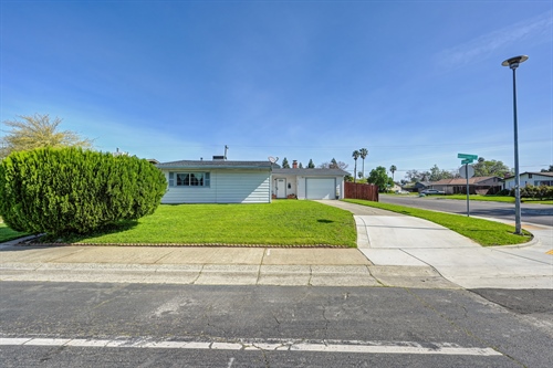 8300 Butternut Drive,  Citrus Heights, CA 95621