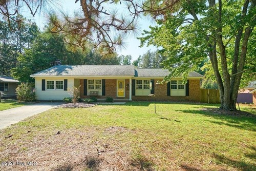 215 S Pinehurst St,  Aberdeen, NC 28315