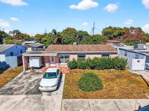 2013 Longwood Rd,  West Palm Beach, FL 33409