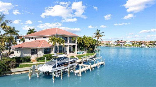 4914 59th Ave S,  Saint Petersburg, FL 33715