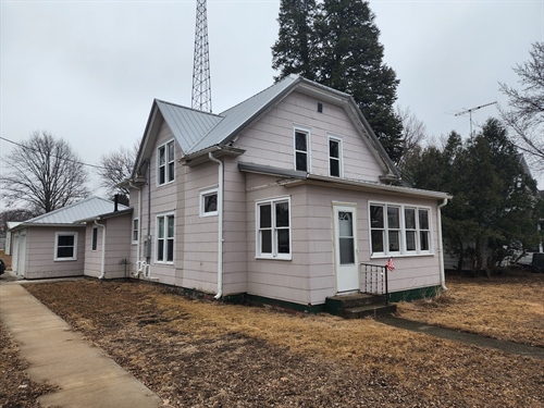 201 S West St, Arthur, IA 51431