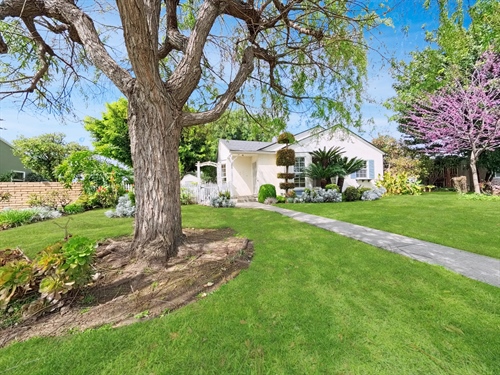 305 N. Shadydale Avenue,  West Covina, CA 91790