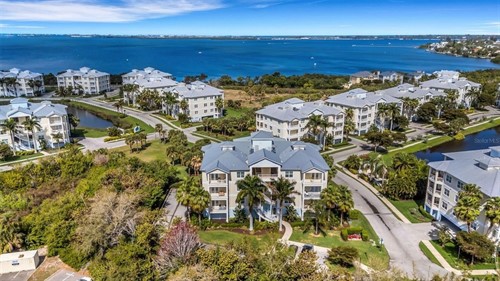 3450 77th St W Unit 201,  Bradenton, FL 34209