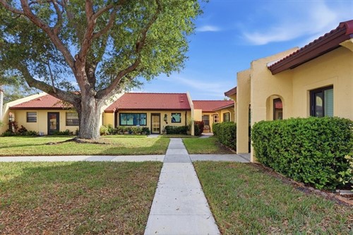 1230 56th St W,  Bradenton, FL 34209