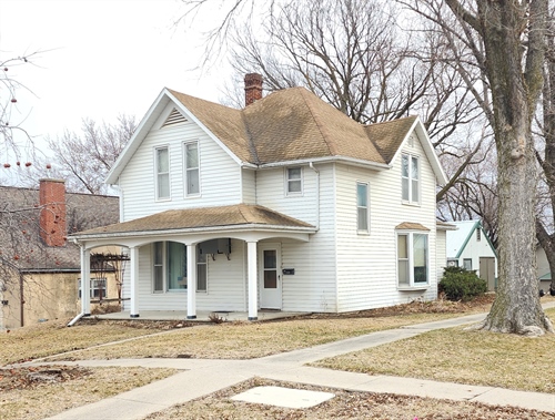 209 Moorehead St, Ida Grove, IA 51445
