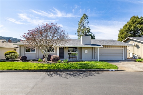 96 Aspen Meadows Circle,  Santa Rosa, CA 95409