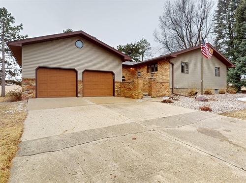 501 Zobel Lane,  Ida Grove, IA 51445