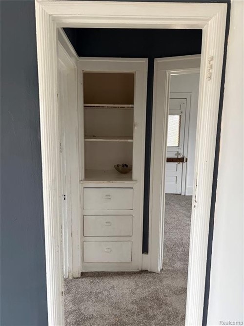 5902 Wayburn St,  Detroit, MI 48224