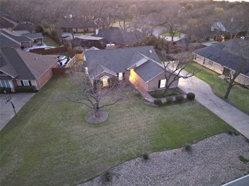 8906 Pleasant Hill Dr,  Granbury, TX 76049