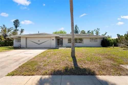 3052 Webber St,  Sarasota, FL 34239