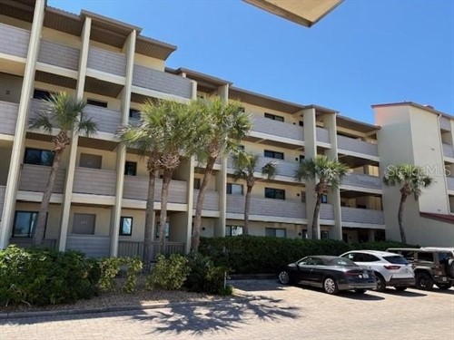 6208 Midnight Pass Rd Apt 202,  Sarasota, FL 34242