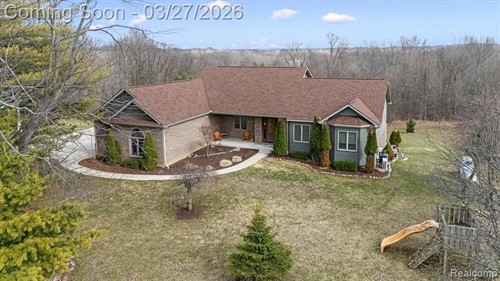 7880 Haley Rd,  White Lake, MI 48383