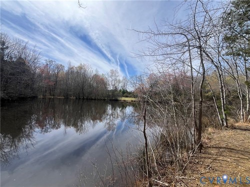 Brown Rd,  Cumberland, VA 23040