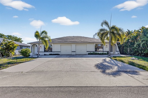 1413/1415 SE 23rd PL,  Cape Coral, FL 33990