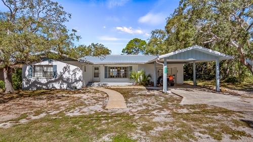 16317 Andrews Circle,  CEDAR KEY, FL 32625