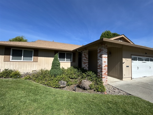 6517 Stone Bridge Road,  Santa Rosa, CA 95409