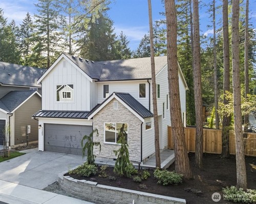 11202 79th Avenue Ct SW,  Lakewood, WA 98498