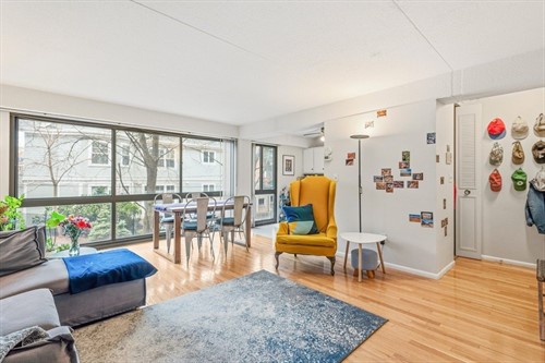 55 Sewall Ave Apt 1C,  Brookline, MA 02446