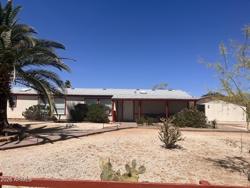 23152 W Staghorn Ln, Congress, AZ 85332
