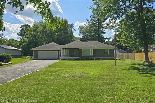 11269 N Jennings Rd,  Clio, MI 48420