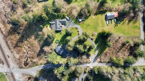 513-212th St NW,  Arlington, WA 98223