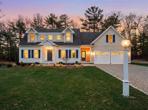 101 Evelyn's Dr,  Brewster, MA 02631