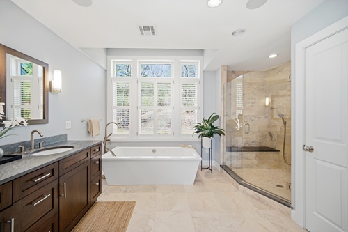 23 Kato Dr,  Sudbury, MA 01776