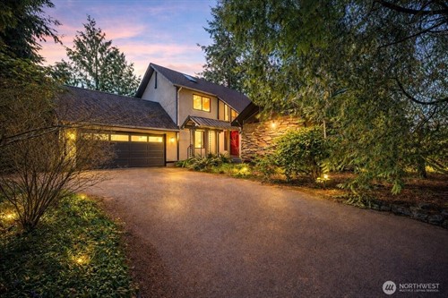 2812 204th Avenue Ct E,  Lake Tapps, WA 98391