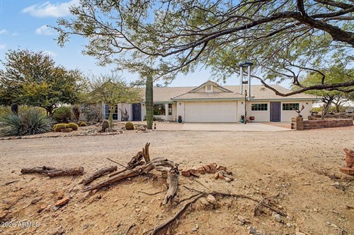 1340 E Rock Wren Rd,  Wickenburg, AZ 85390