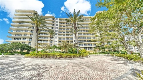 1800 Benjamin Franklin Dr Apt B308,  Sarasota, FL 34236