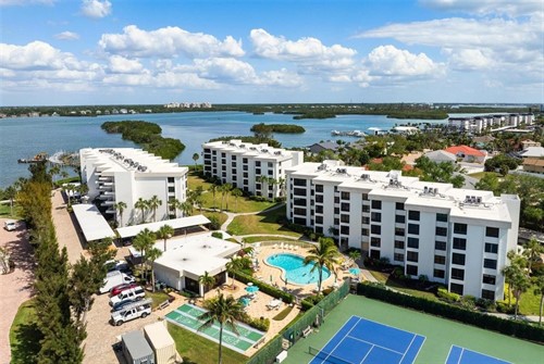 8767 Midnight Pass Rd Apt 505F,  Sarasota, FL 34242