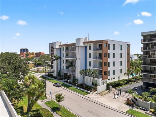 711 S Palm Ave Unit 302,  Sarasota, FL 34236