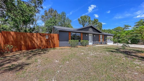 2243 Lockwood Meadows Dr,  Sarasota, FL 34234