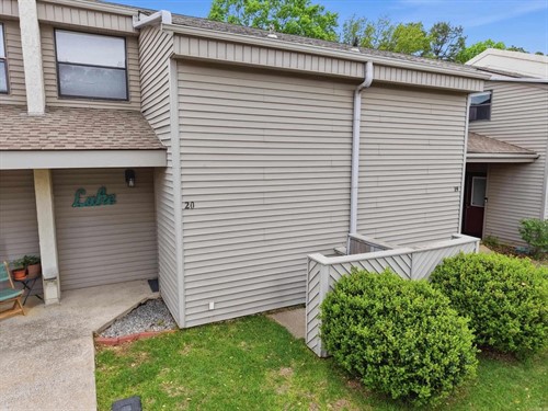 135 Hillview Dr Apt 20,  Fairfield Bay, AR 72088