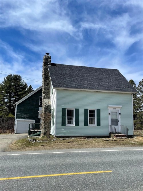 704 Main St,  Moose River, ME 04945